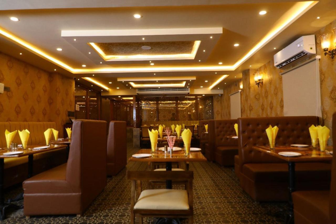 Hotel Windsor Plaza Hyderabad Bagian luar foto