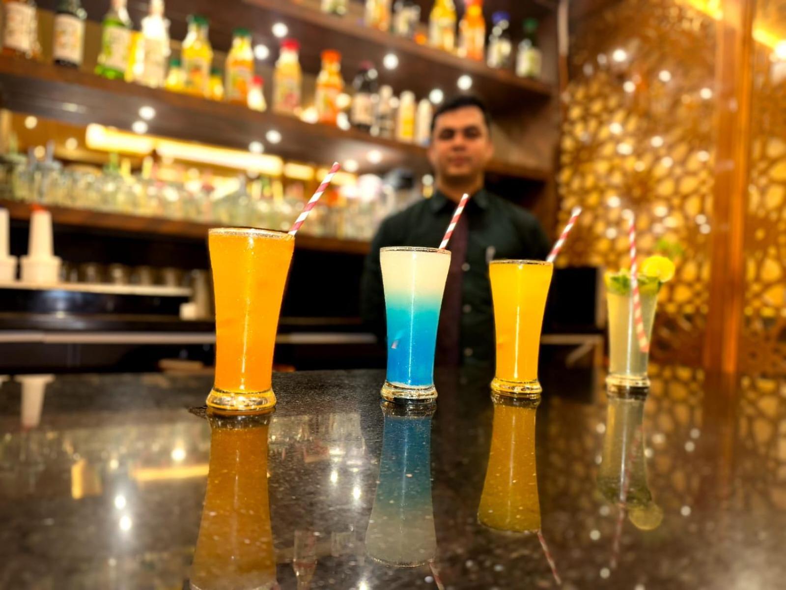 Hotel Windsor Plaza Hyderabad Bagian luar foto